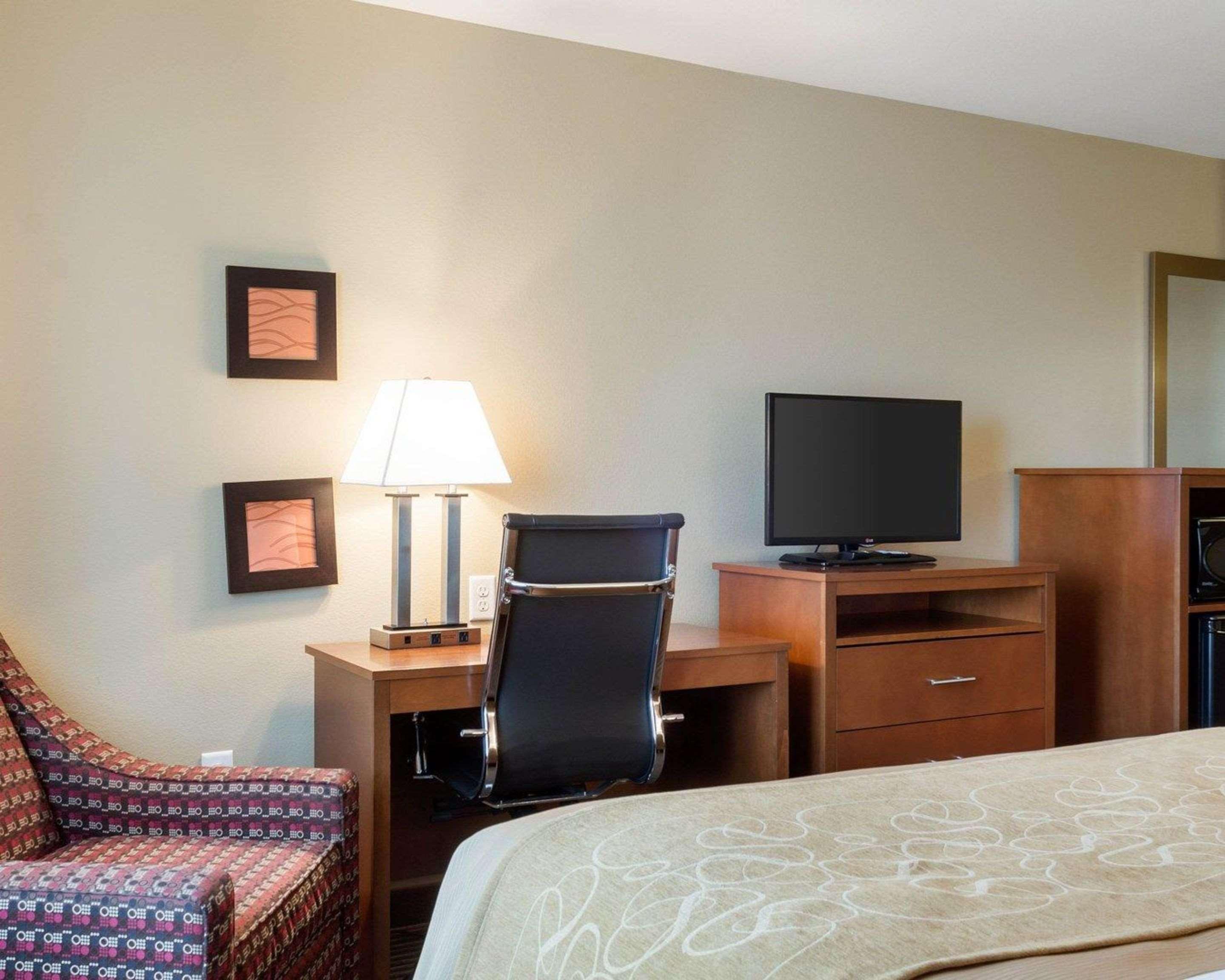 Comfort Inn & Suites Watford City Extérieur photo