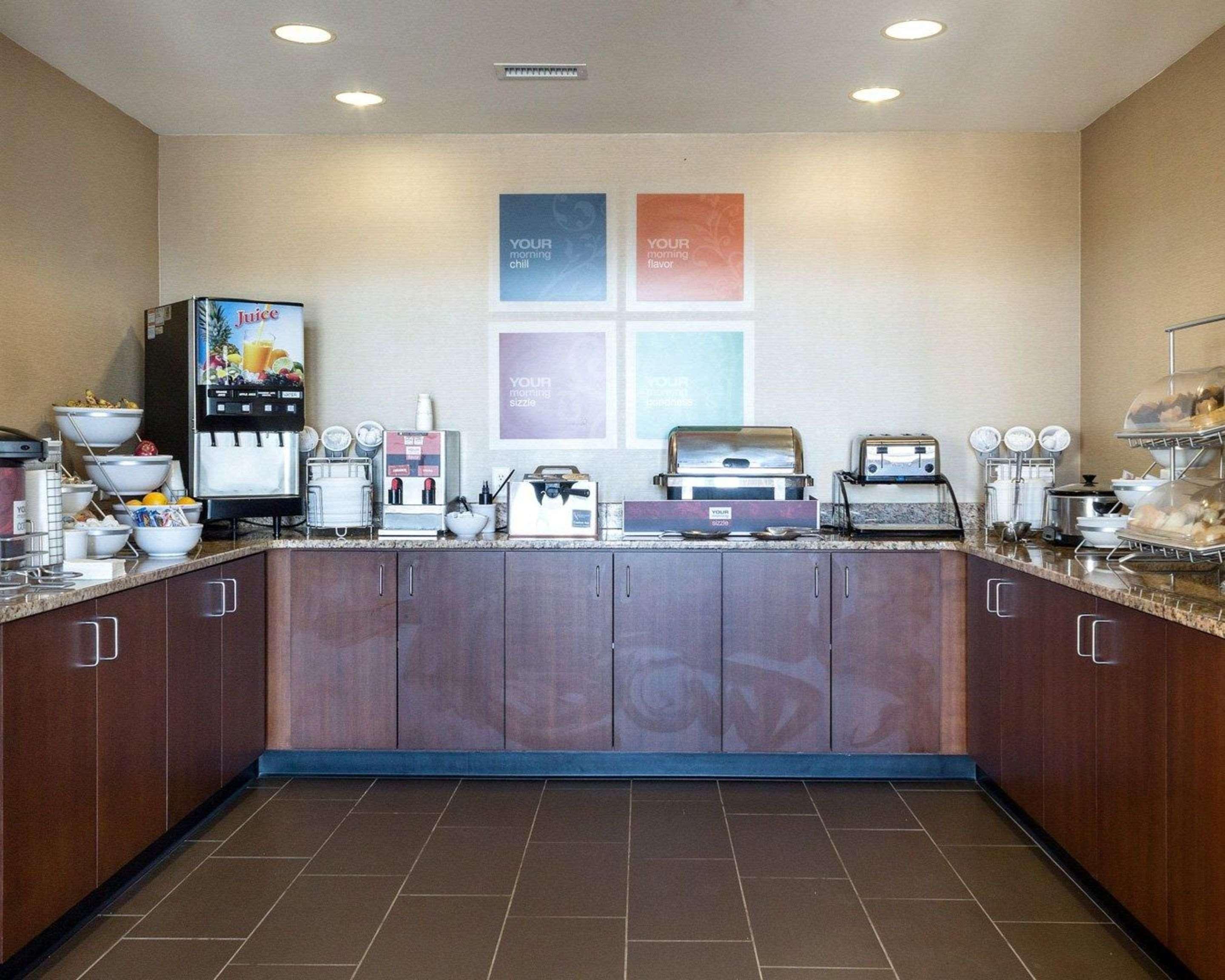 Comfort Inn & Suites Watford City Extérieur photo