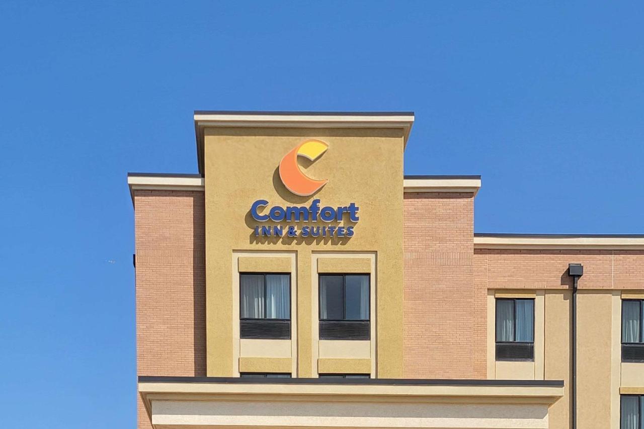 Comfort Inn & Suites Watford City Extérieur photo