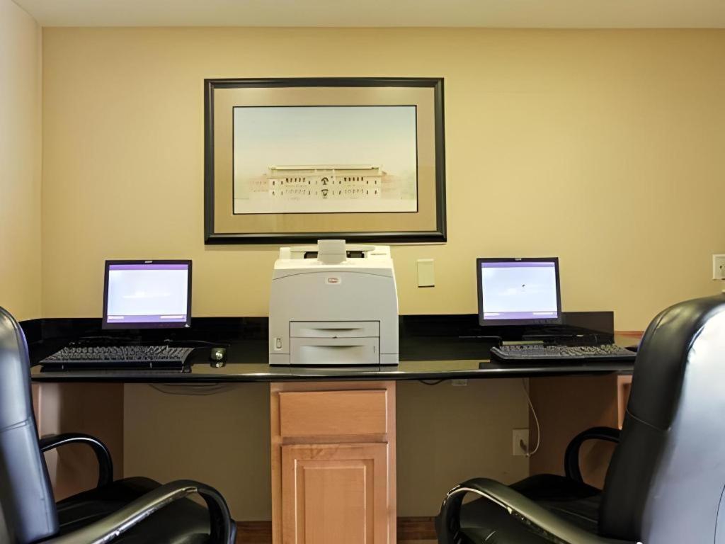Comfort Inn & Suites Watford City Extérieur photo
