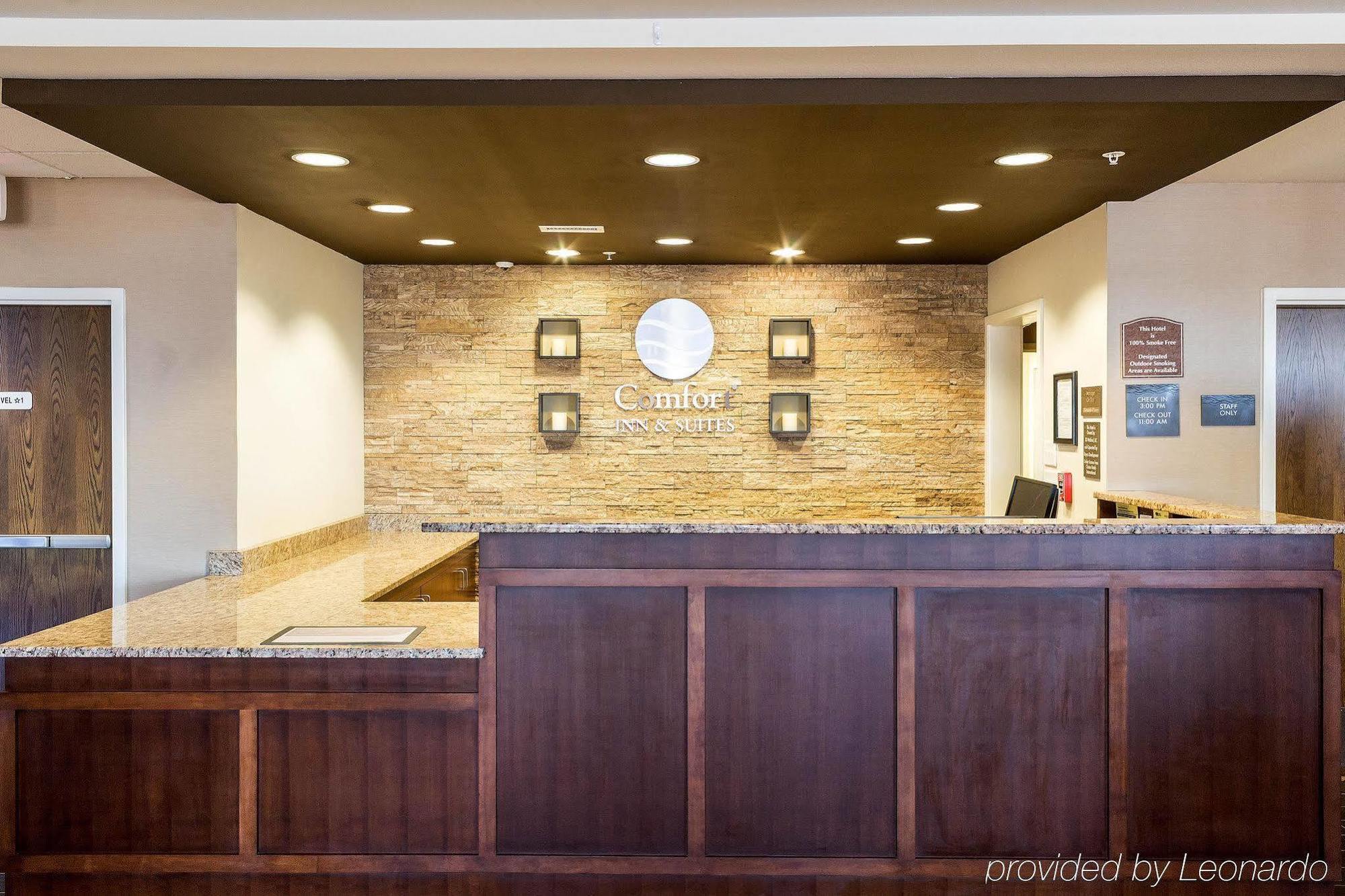 Comfort Inn & Suites Watford City Extérieur photo
