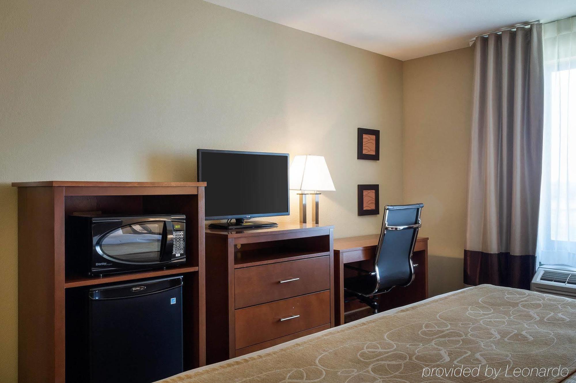 Comfort Inn & Suites Watford City Extérieur photo