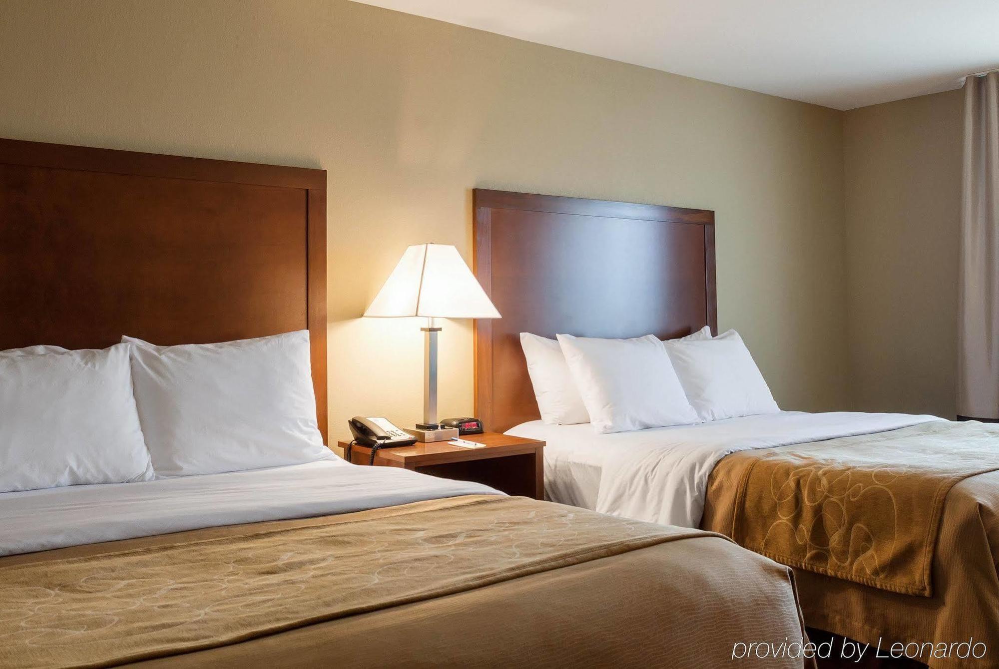 Comfort Inn & Suites Watford City Extérieur photo