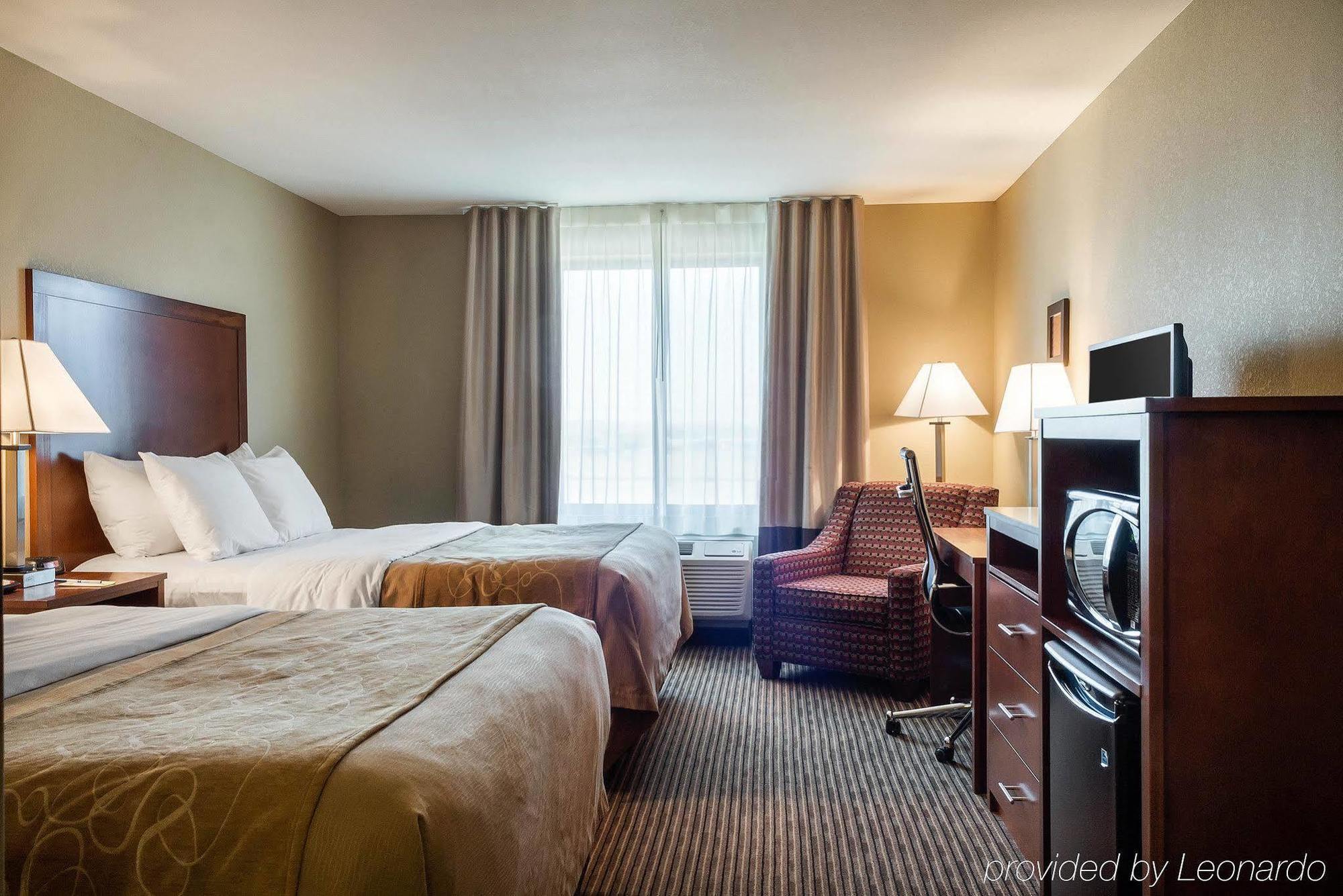 Comfort Inn & Suites Watford City Extérieur photo