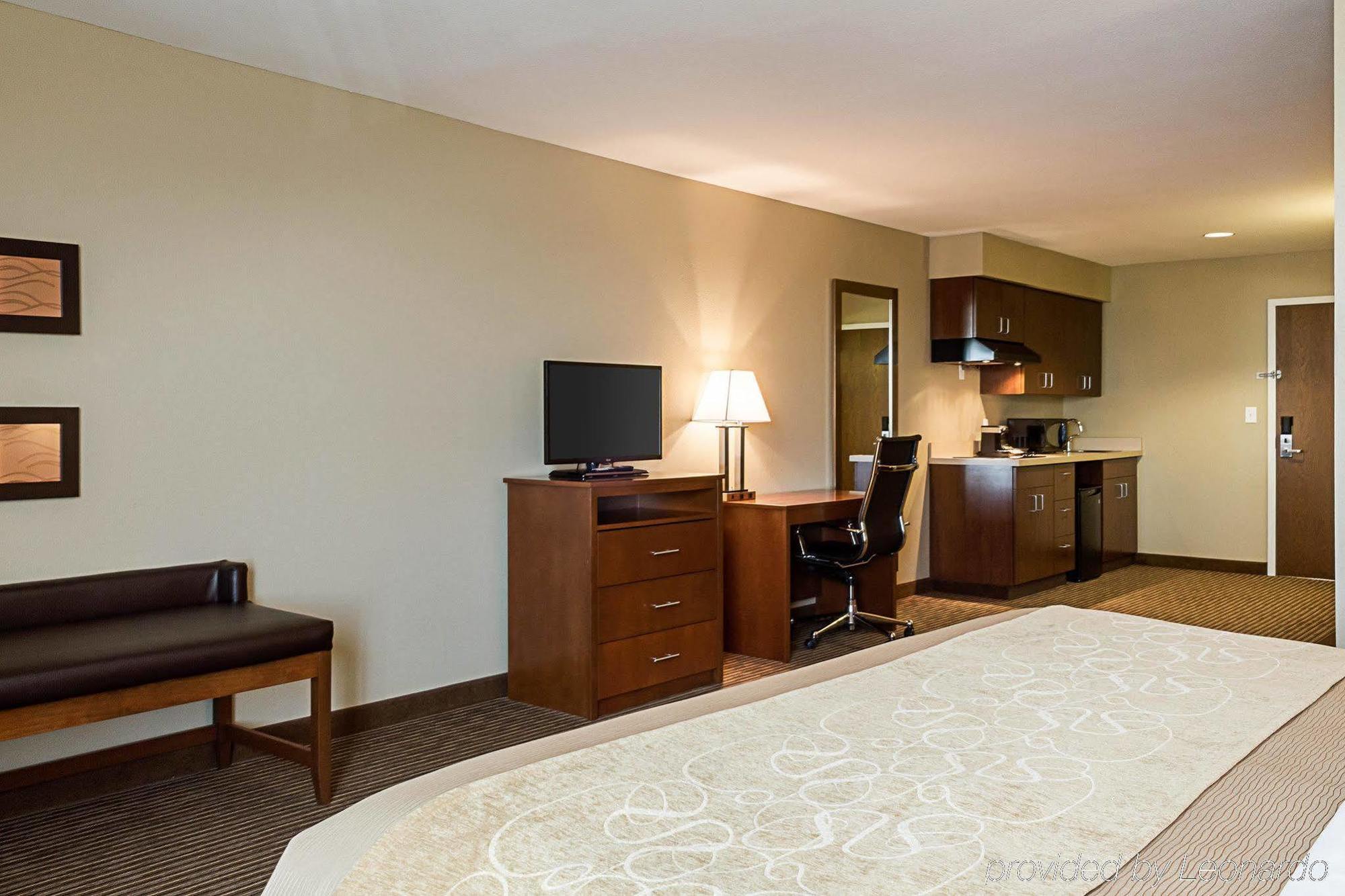 Comfort Inn & Suites Watford City Extérieur photo