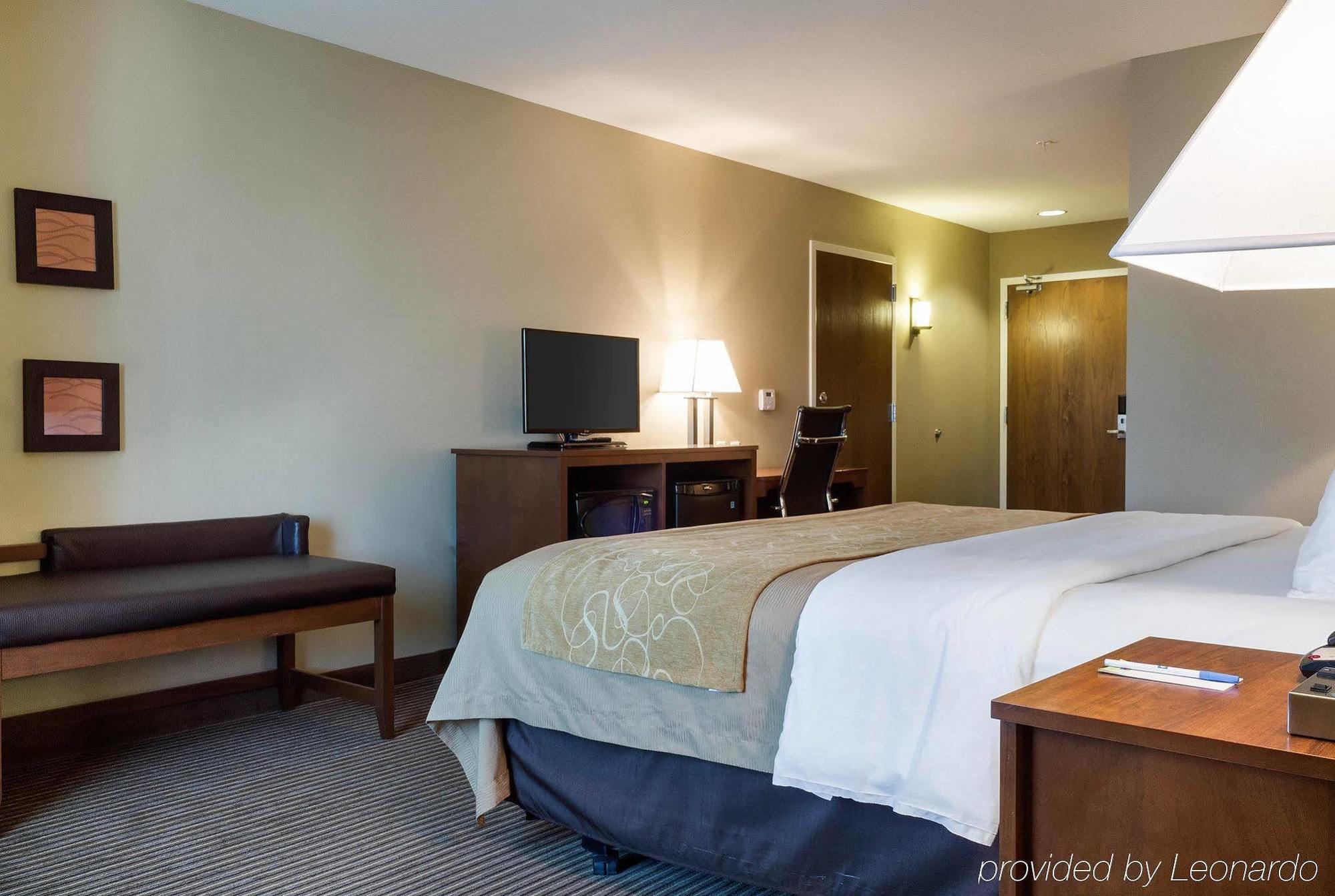 Comfort Inn & Suites Watford City Extérieur photo